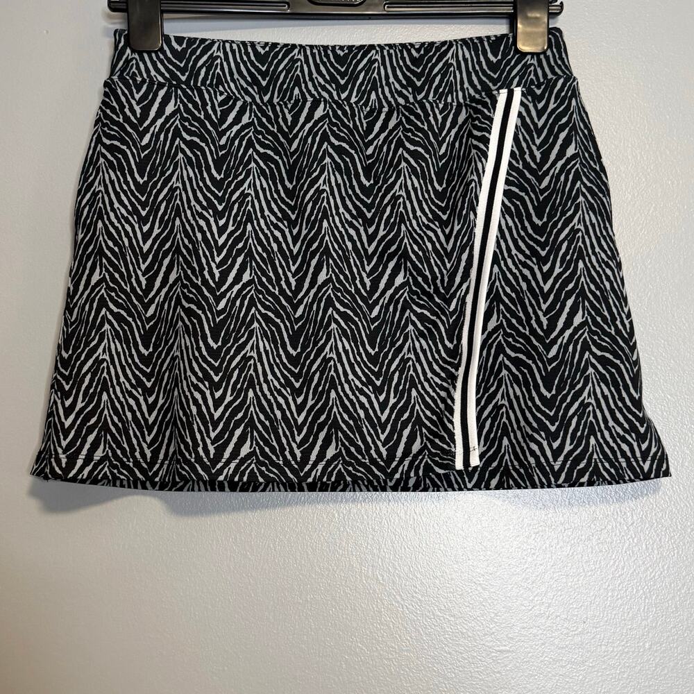 Sport Haley Black Gray Zebra Animal Print Pull on Athletic Skort Golf Tennis